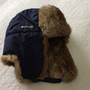 Columbia - trapper hat with genuine fur trim and lining